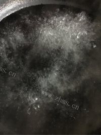 家常菜西兰花炒肉做法图解2)