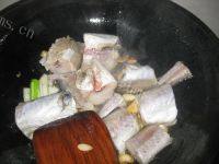 美美厨房之红烧鳕鱼做法图解5)