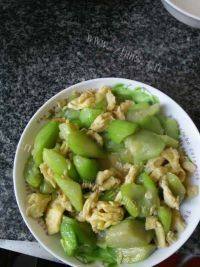 家常菜丝瓜炒鸡蛋
