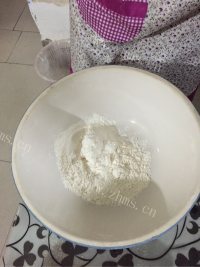 唇齿留香的椰蓉面包做法图解2)