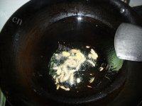 味道不错的芹菜炒肉做法图解3)