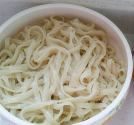 家庭版煮面条