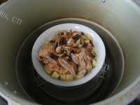 美味的腐乳豆豉蒸鸡做法图解9)