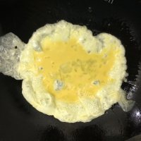 鲜美可口的鸡蛋酱的做法图解二