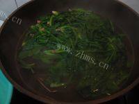 自制蛋酱菠菜做法图解2)