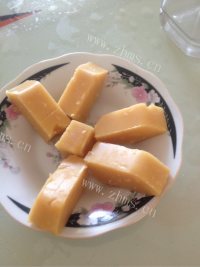 热腾腾的豌豆黄做法图解6)
