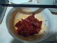 家常菜泡椒牛肉做法图解3)