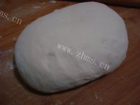 特色香菇白菜发面肉饼做法图解8)