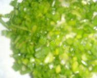 秀色可餐的葱花烙饼做法图解3)