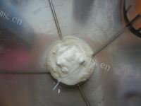 自制火龙果冰淇淋做法图解2)