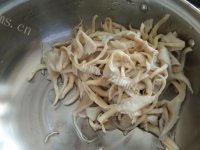 色香味俱全的炸蘑菇做法图解2)