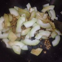 家常菜肉末烧冬瓜做法图解5)