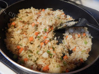 美味的肉末炒饭做法图解12)