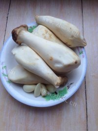 家常菜蚝油杏鲍菇做法图解1)