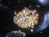 色味俱佳的培根炒饭做法图解6)