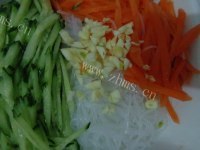 美味的麻酱拌粉丝做法图解8)