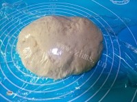 自制芝麻面包棒做法图解4)