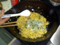 自己做的韭菜鸡蛋糊饼做法图解10)
