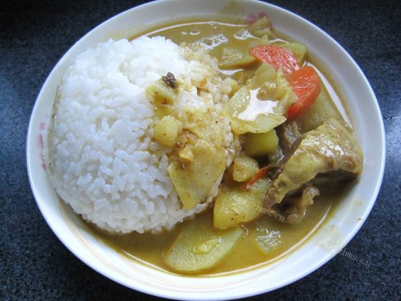 喷香的牛肉咖喱饭