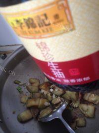 简单版酱香茄子做法图解12)