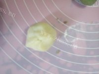 自制抹茶蛋黄酥做法图解3)