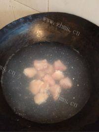 美味的菠萝鸡翅做法图解3)