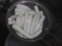 「DIY美食」炒年糕做法图解5)