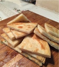 芳香四溢的葱油饼做法图解7)