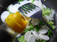 好吃牛肉酱尖椒白菜炒年糕做法图解6)