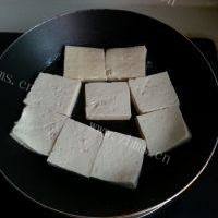 外婆做的铁板豆腐的做法图解二