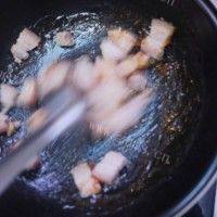 美味的焦糖啤酒红烧肉做法图解6)