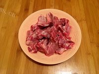 营养的龙骨炖莲藕做法图解1)