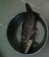 常吃不腻的红烧草鱼做法图解1)