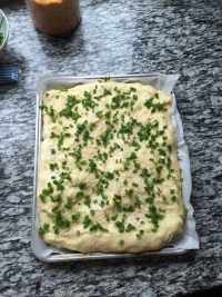 美味的面包肉松卷做法图解9)