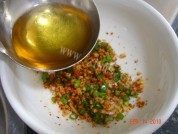 家常菜笋干扣肉做法图解18)