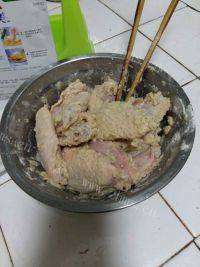 美味的烤鸡翅中做法图解5)