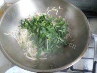 韭菜炒绿豆芽