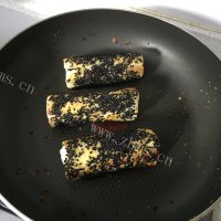 芳香四溢的乳酪肉松卷做法图解11)