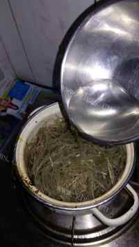 香喷喷的牛肉粉丝煲做法图解4)