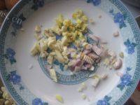 常吃不腻的肉丝炒蕨菜做法图解3)