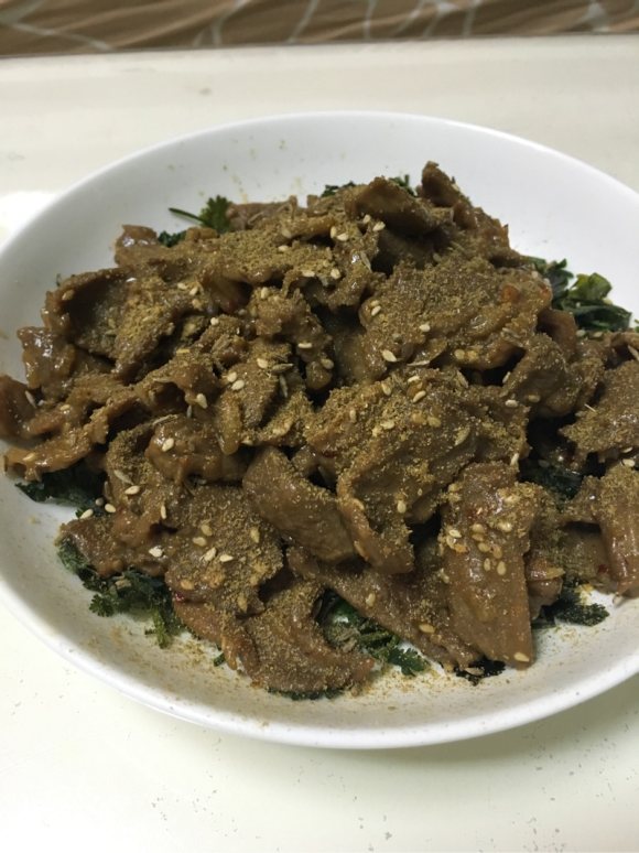 珍馐美味的孜然羊肉