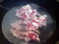 家常菜土豆牛肉炖柿子做法图解3)