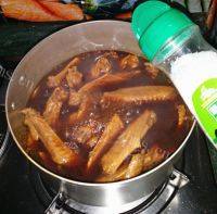 好吃的卤香辣鸭翅做法图解11)