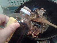 自制土豆烧牛肉做法图解8)