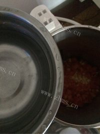 美味的西红柿土豆浓汤做法图解5)