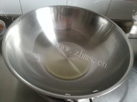 热腾腾的西红柿炒鸡蛋做法图解1)
