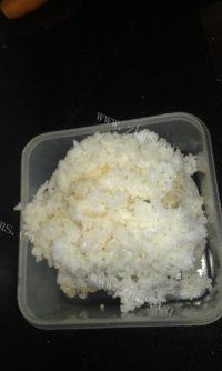 四溢的胡萝卜蛋炒饭做法图解1)