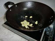 「绿色食物」蒜苗炒鸡蛋做法图解3)