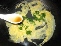 营养丰富香菜鸡蛋汤做法图解9)