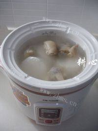猪脚萝卜汤做法图解5)
